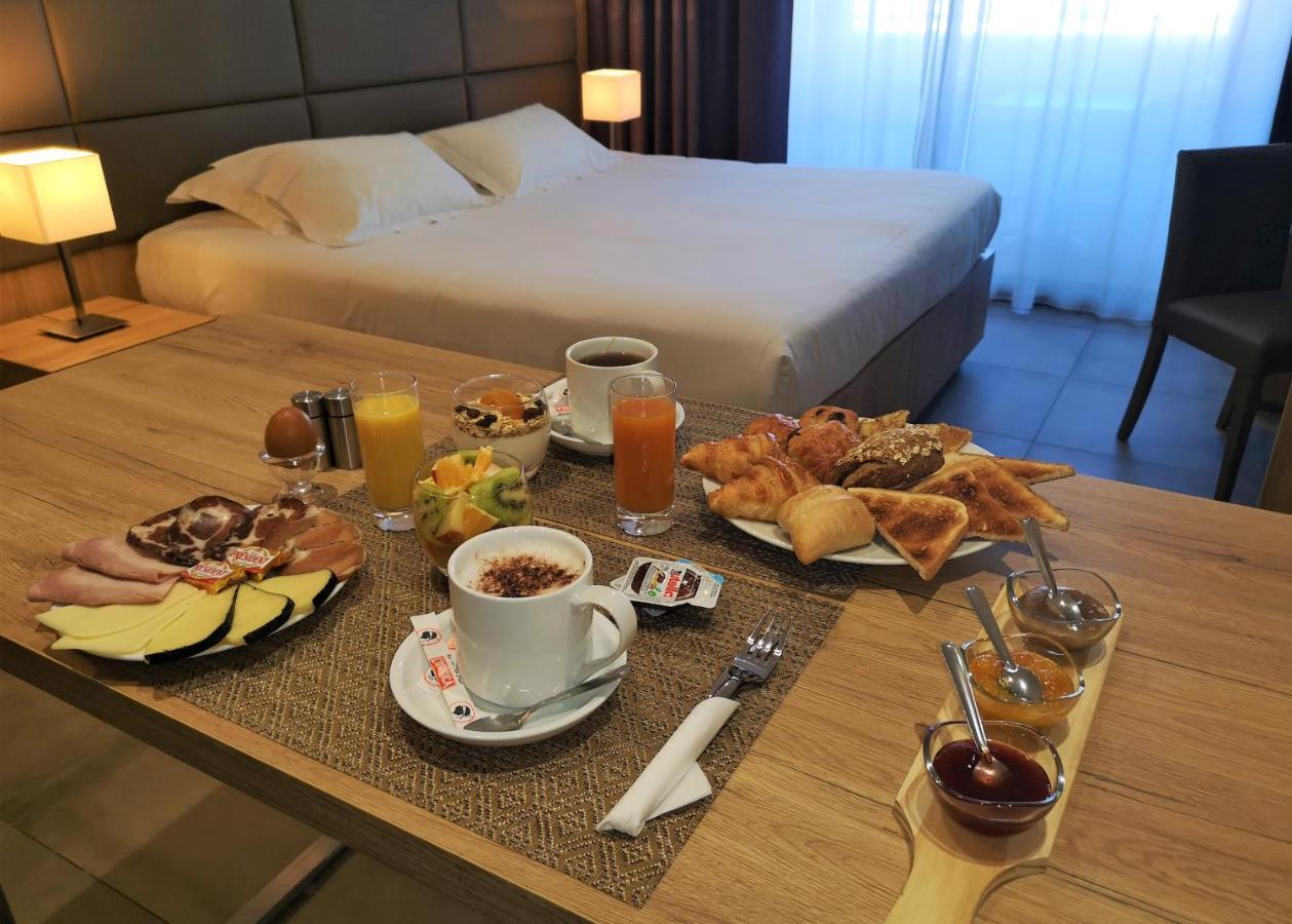 Hotel Residence Lido Marana Bastia Фуриани Экстерьер фото
